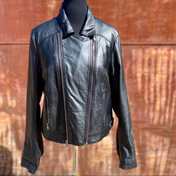 Leather Jacket - Picture 3 of 16